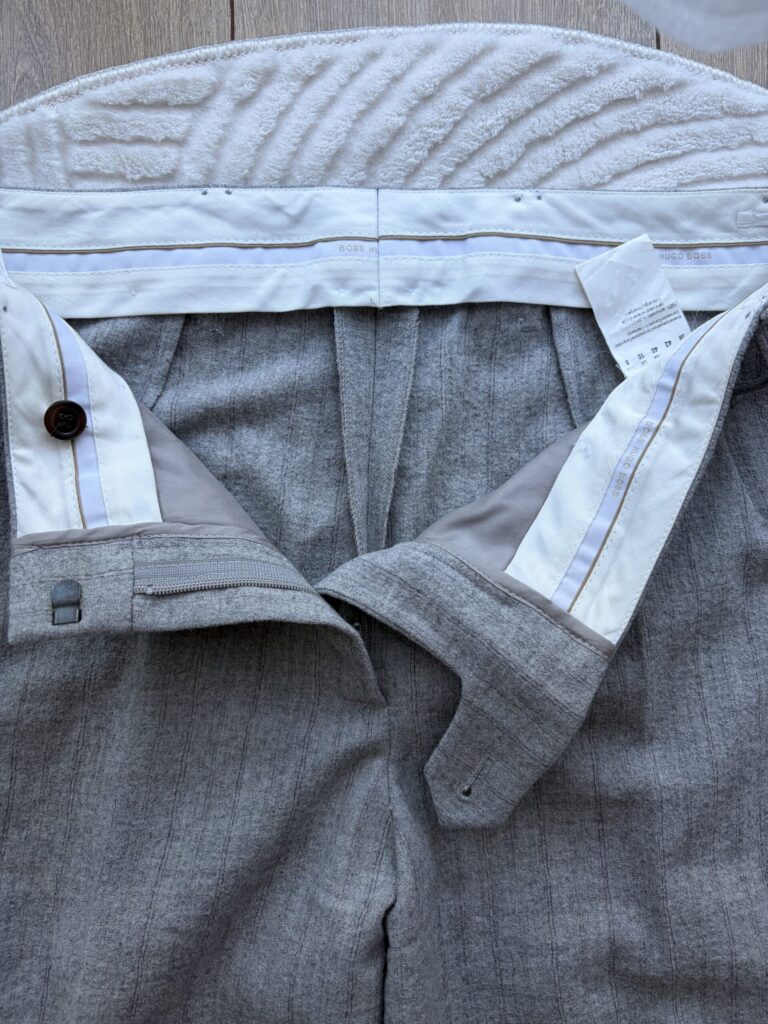Hugo Boss gyapjú nadrág (M)